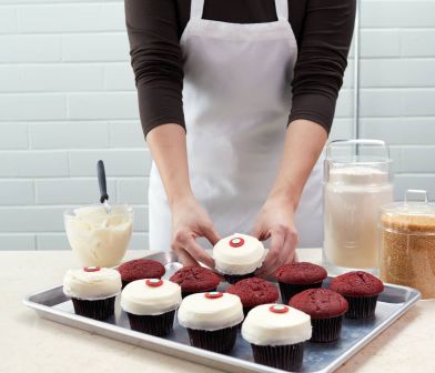 Photograph of cupcakes in a Sprinkles bakery.